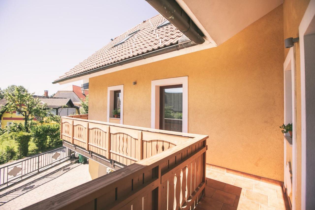 Mama Mia Apartments Radovljica Exterior foto
